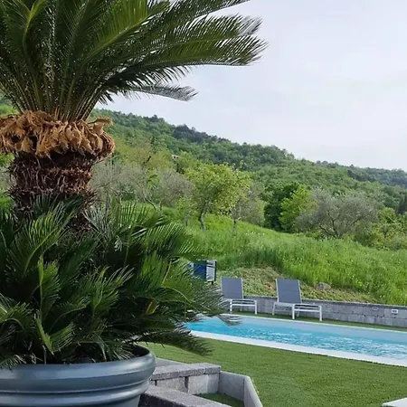 Casa Ma3x With Shared Pool Apartment Koper