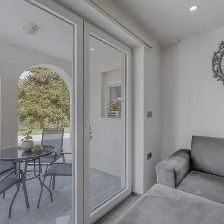 Casa Ma3x With Shared Pool Апартаменты *