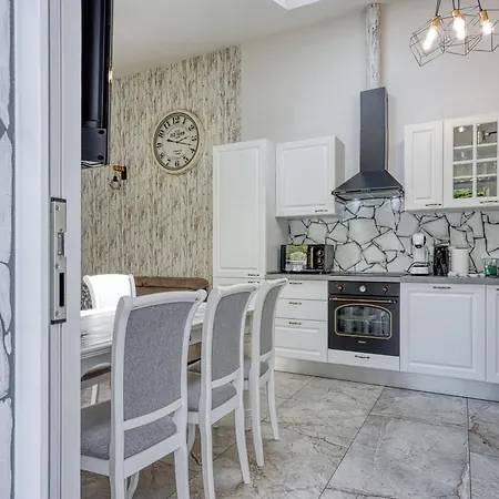 Апартаменты Casa Ma3x With Shared Pool Копер