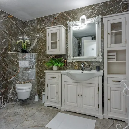 Casa Ma3x With Shared Pool * Koper