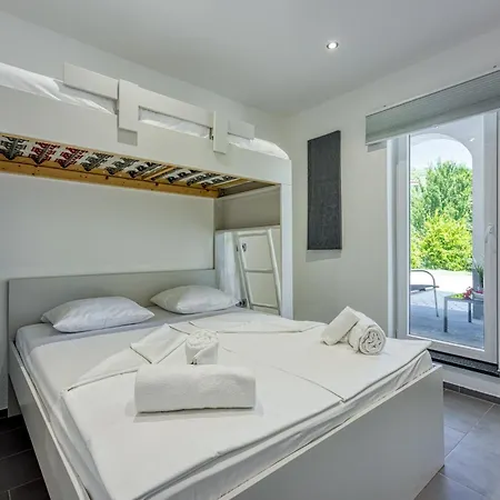 Casa Ma3x With Shared Pool