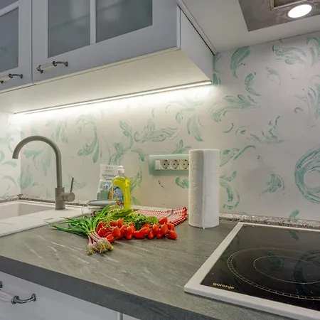 Apartment Casa Ma3x With Shared Pool Koper