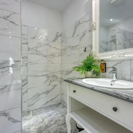 Casa Ma3x With Shared Pool Apartment Koper