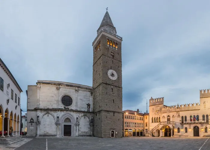 Apartman Casa Ma3x With Shared Pool Koper