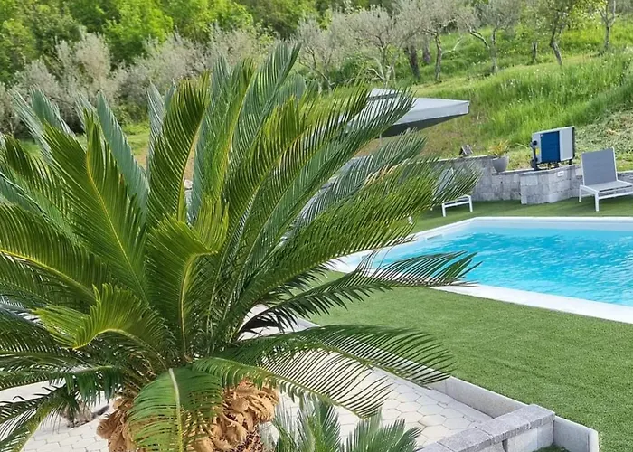 Casa Ma3x With Shared Pool Koper