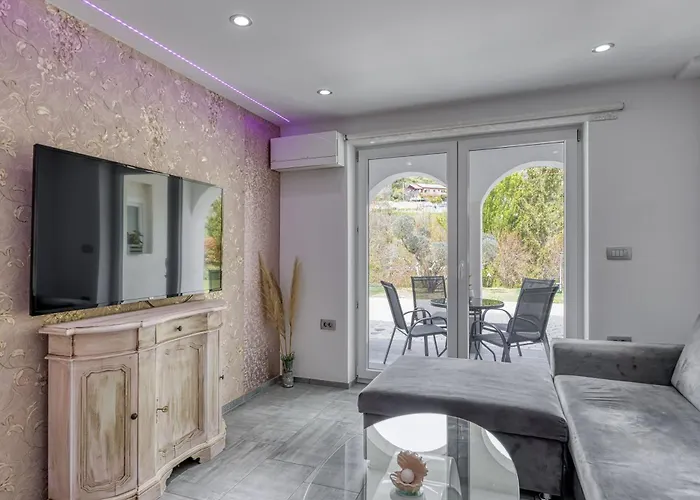 Casa Ma3x With Shared Pool Apartman