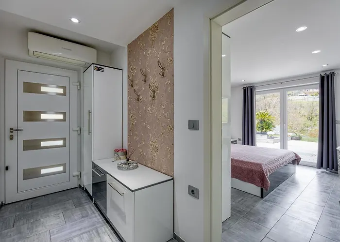 Casa Ma3x With Shared Pool Apartman Koper