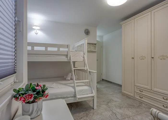 Casa Ma3x With Shared Pool * Koper