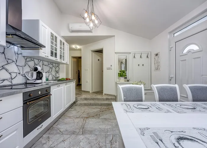 Casa Ma3x With Shared Pool Apartman