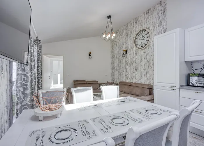 Apartman Casa Ma3x With Shared Pool *